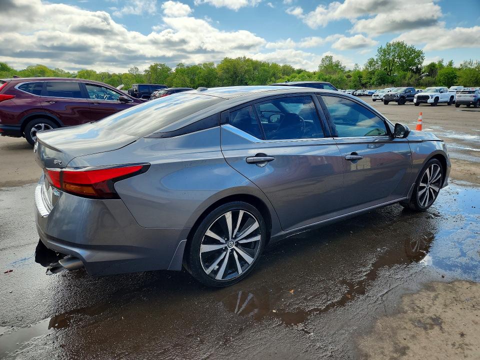 53775796 :رقم المزاد ، 1N4BL4CV5KC119054 vin ، 2019 Nissan Altima مزاد بيع