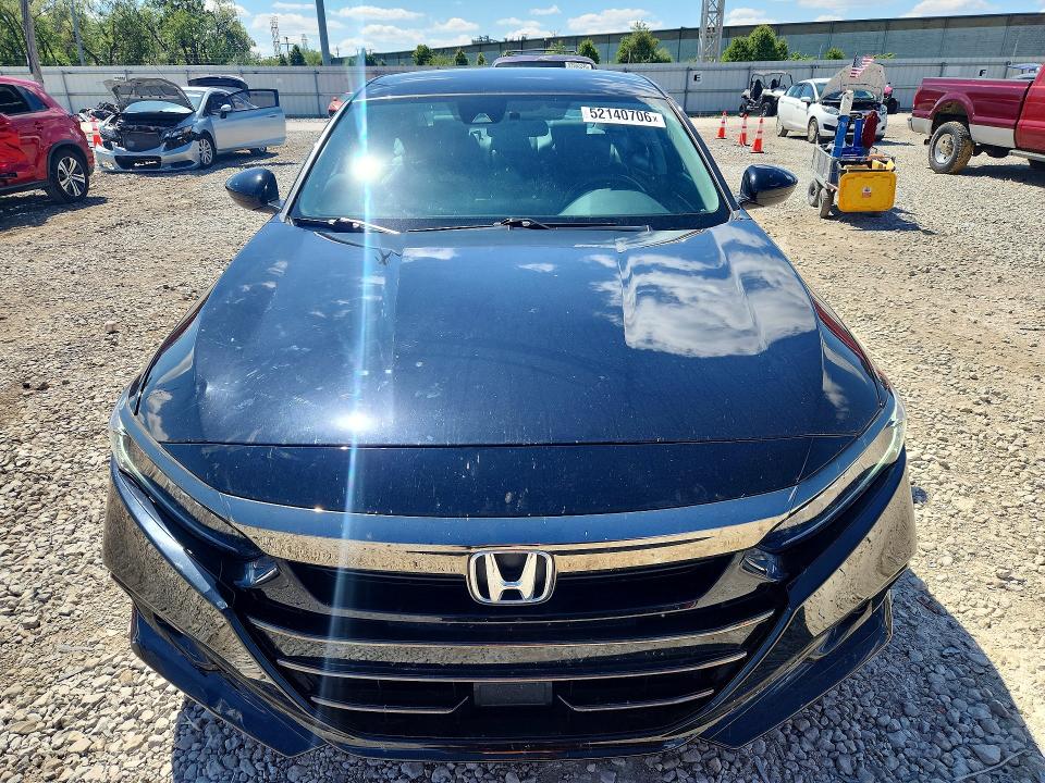 52140706 :رقم المزاد ، 1HGCV1F48NA027772 vin ، 2022 Honda Accord مزاد بيع