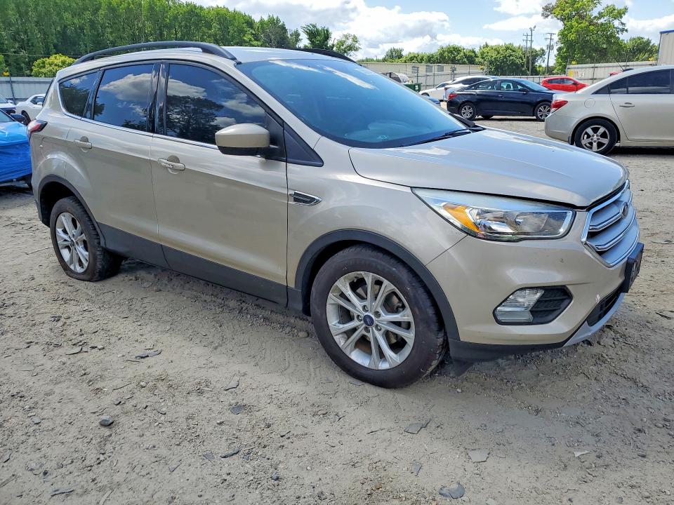 2018 Ford Escape მანქანა იყიდება აუქციონზე, vin: 1FMCU0GD9JUD23172, აუქციონის ნომერი: 53088486