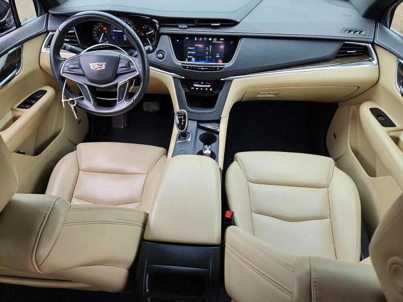 52092936 :رقم المزاد ، 1GYKNARS0HZ115025 vin ، 2017 Cadillac Xt5 مزاد بيع