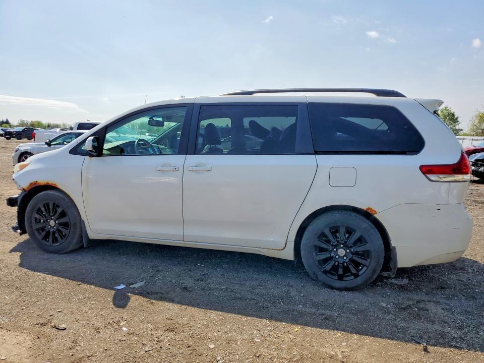 2011 Toyota Sienna მანქანა იყიდება აუქციონზე, vin: 5TDYK3DC8BS057176, აუქციონის ნომერი: 53559386