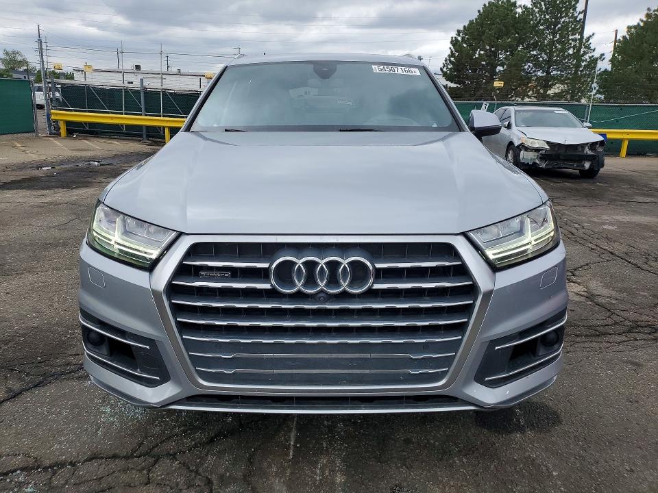 54507166 :رقم المزاد ، WA1VABF70JD008218 vin ، 2018 Audi Q7 مزاد بيع