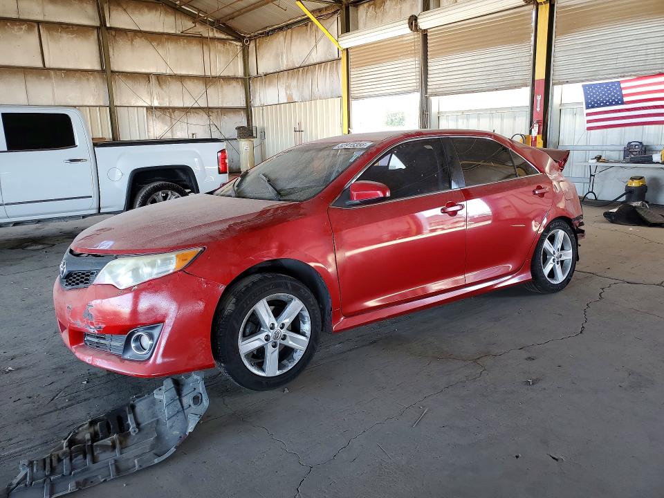 52915356 :رقم المزاد ، 4T1BF1FK6EU805566 vin ، 2014 Toyota Camry مزاد بيع