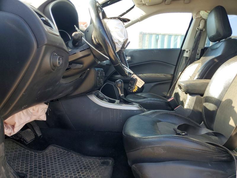 51919756 :رقم المزاد ، 3C4NJDBB9JT392571 vin ، 2018 Jeep Compass مزاد بيع