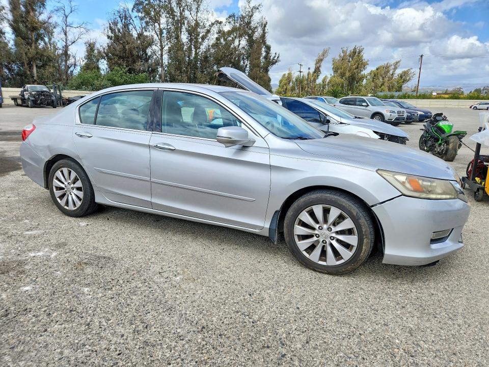 Продажа на аукционе авто 2013 Honda Accord, vin: 1HGCR3F94DA007450, номер лота: 55141346