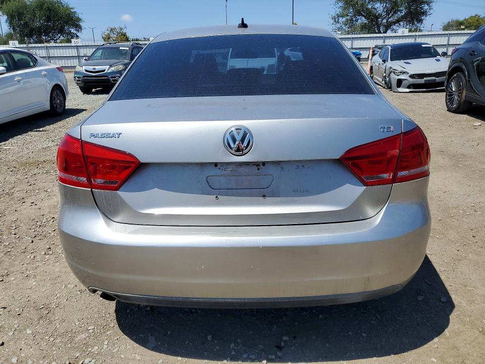 52971306 :رقم المزاد ، 1VWAT7A32EC091207 vin ، 2014 Volkswagen Passat مزاد بيع