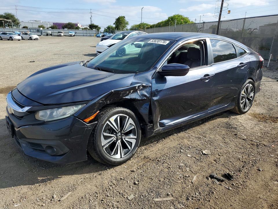 Auction sale of the 2017 Honda Civic, vin: 2HGFC1F33HH640513, lot number: 53638176