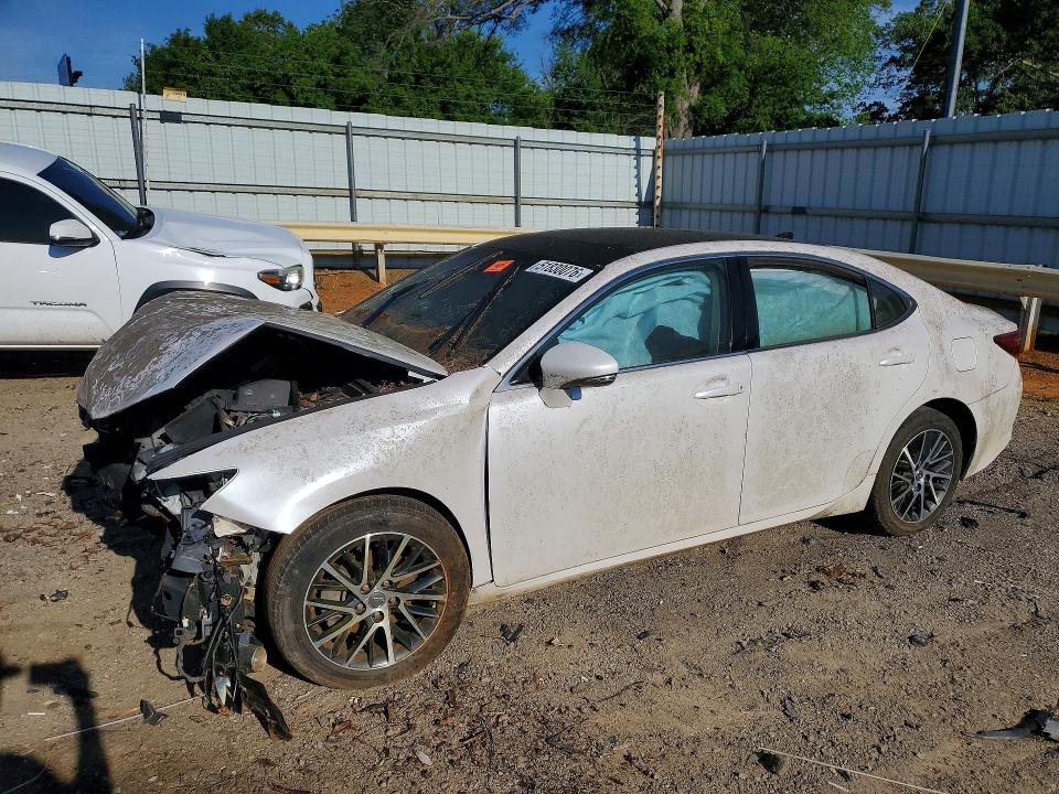 51830076 :رقم المزاد ، 58ABK1GG5GU032610 vin ، 2016 Lexus Es مزاد بيع