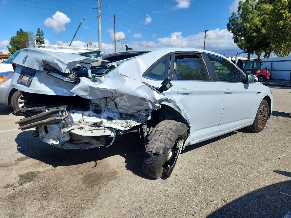 2019 Volkswagen Jetta მანქანა იყიდება აუქციონზე, vin: 3VWE57BU3KM102910, აუქციონის ნომერი: 55205026