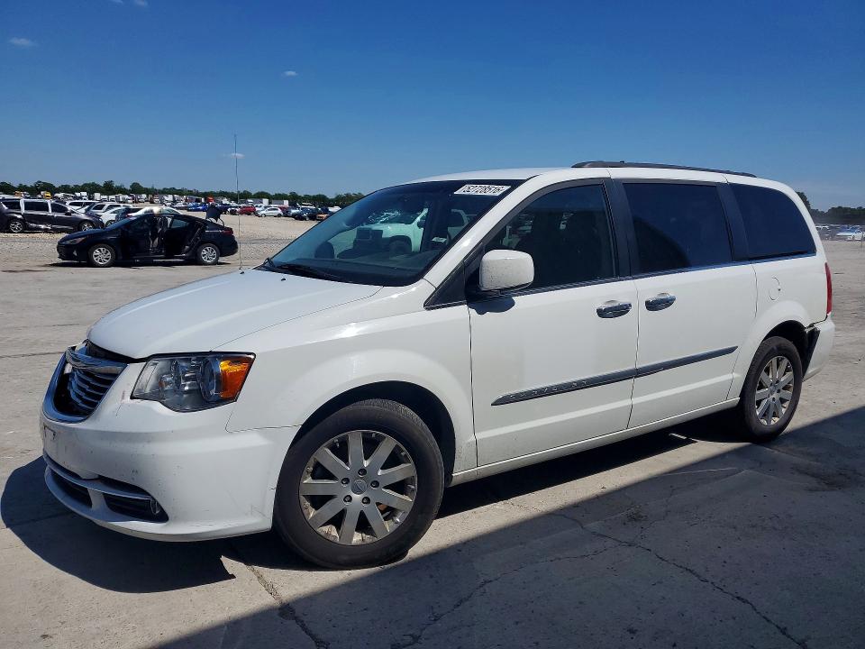 Auction sale of the 2016 Chrysler Town & Country, vin: 2C4RC1BG0GR254600, lot number: 52728516