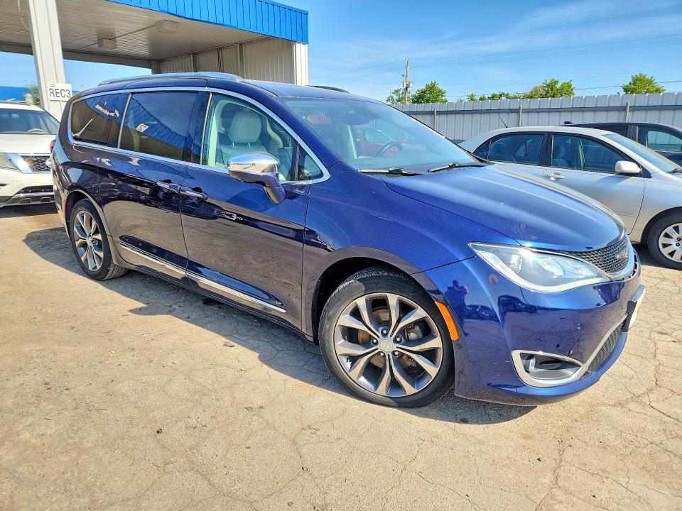 Продаж на аукціоні авто 2017 Chrysler Pacifica, vin: 2C4RC1GG2HR720750, номер лоту: 55049416