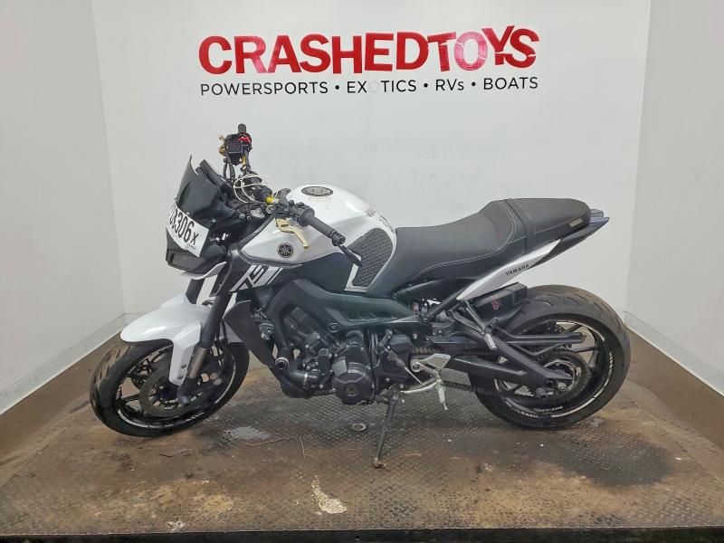 52703306 :رقم المزاد ، JYARN53E5HA001823 vin ، 2017 Yamaha Fz09 مزاد بيع