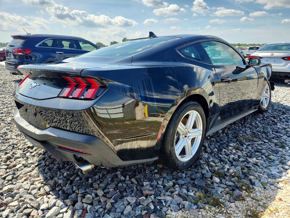 2026 Ford Mustang მანქანა იყიდება აუქციონზე, vin: 1FA6P8TH3T5106834, აუქციონის ნომერი: 52274856