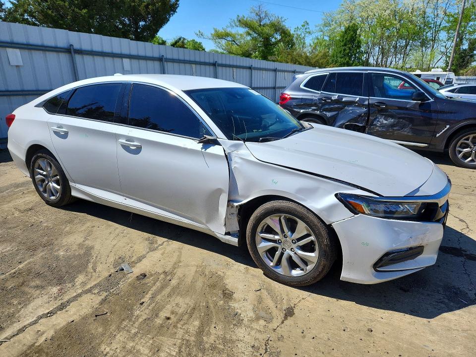 Aukcja sprzedaży 2019 Honda Accord, vin: 1HGCV1F13KA088884, numer aukcji: 52672296