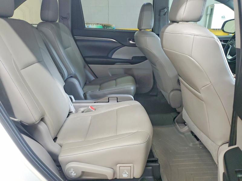 54072966 :رقم المزاد ، 5TDYZRFH2KS333519 vin ، 2019 Toyota Highlander مزاد بيع
