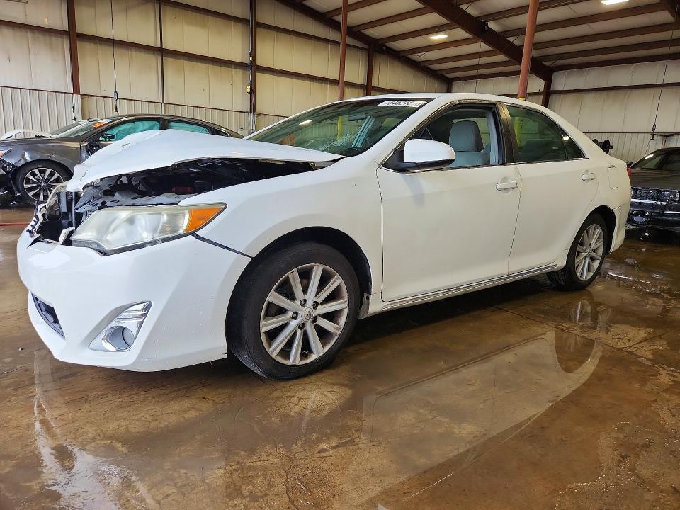 2014 Toyota Camry მანქანა იყიდება აუქციონზე, vin: 4T4BF1FK9ER352291, აუქციონის ნომერი: 54521826