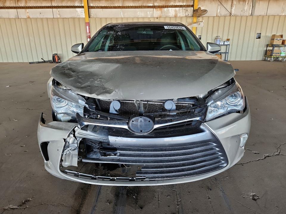 55424646 :رقم المزاد ، 4T4BF1FK7GR542917 vin ، 2016 Toyota Camry مزاد بيع