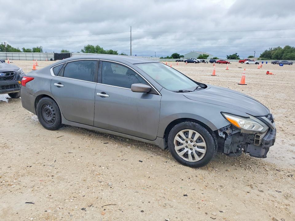 52057276 :رقم المزاد ، 1N4AL3AP8HN335889 vin ، 2017 Nissan Altima مزاد بيع