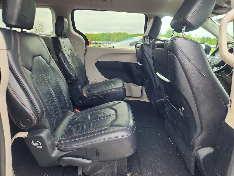 52179526 :رقم المزاد ، 2C4RC1EG5HR757780 vin ، 2017 Chrysler Pacifica مزاد بيع