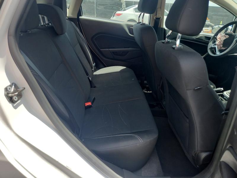 52888616 :رقم المزاد ، 3FADP4EJ8KM120673 vin ، 2019 Ford Fiesta مزاد بيع