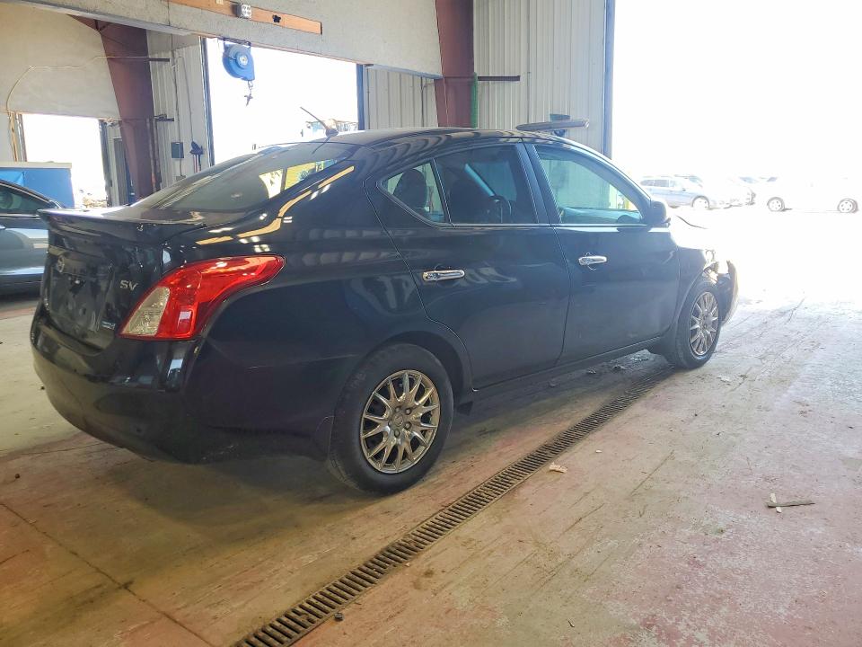 53225436 :رقم المزاد ، 3N1CN7AP2DL852073 vin ، 2013 Nissan Versa مزاد بيع