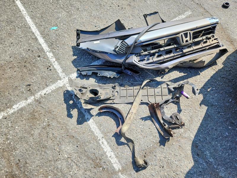 53831626 :رقم المزاد ، 19XZE4F53ME011400 vin ، 2021 Honda Insight مزاد بيع