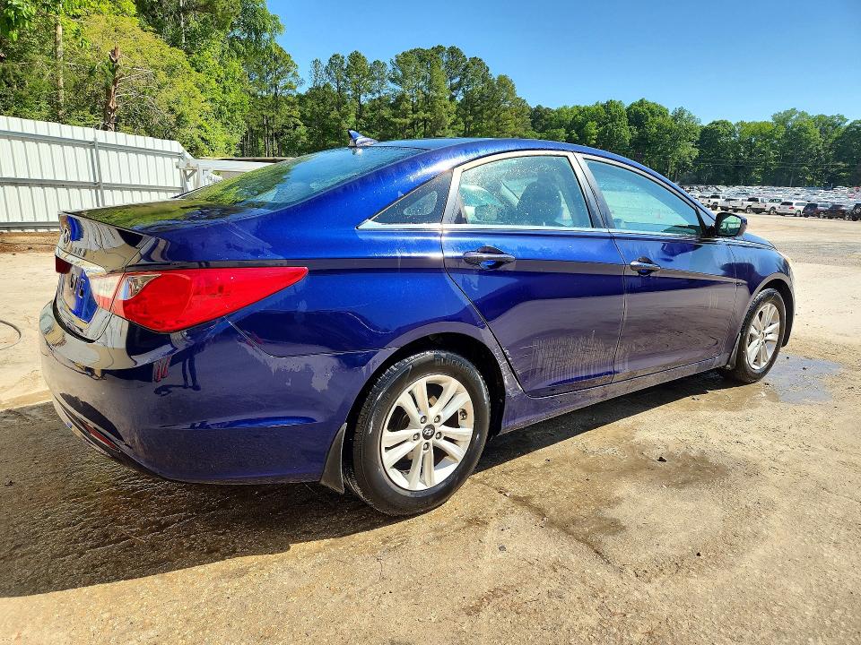 53001786 :رقم المزاد ، 5NPEB4ACXBH202060 vin ، 2011 Hyundai Sonata مزاد بيع