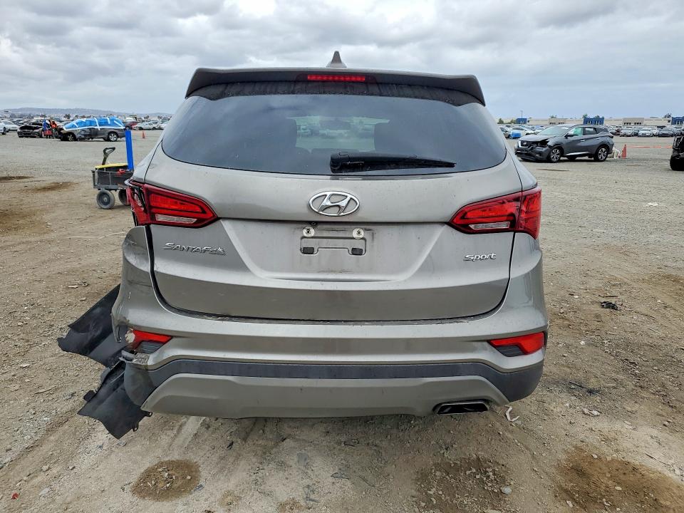 Продажа на аукционе авто 2017 Hyundai Santa Fe Sport, vin: 5NMZT3LB2HH017729, номер лота: 55106466