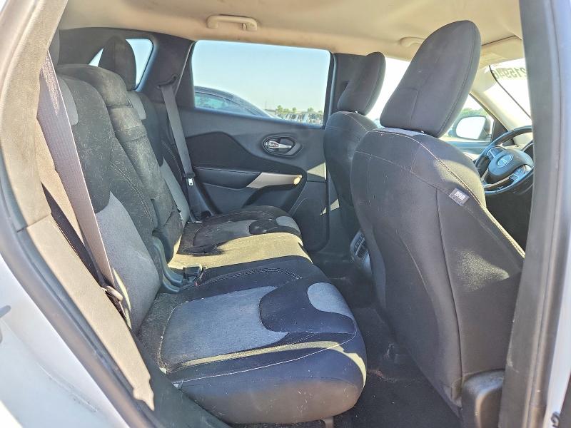 Продажа на аукционе авто 2018 Jeep Cheeroke, vin: 1C4PJLCB1JD537657, номер лота: 55215946