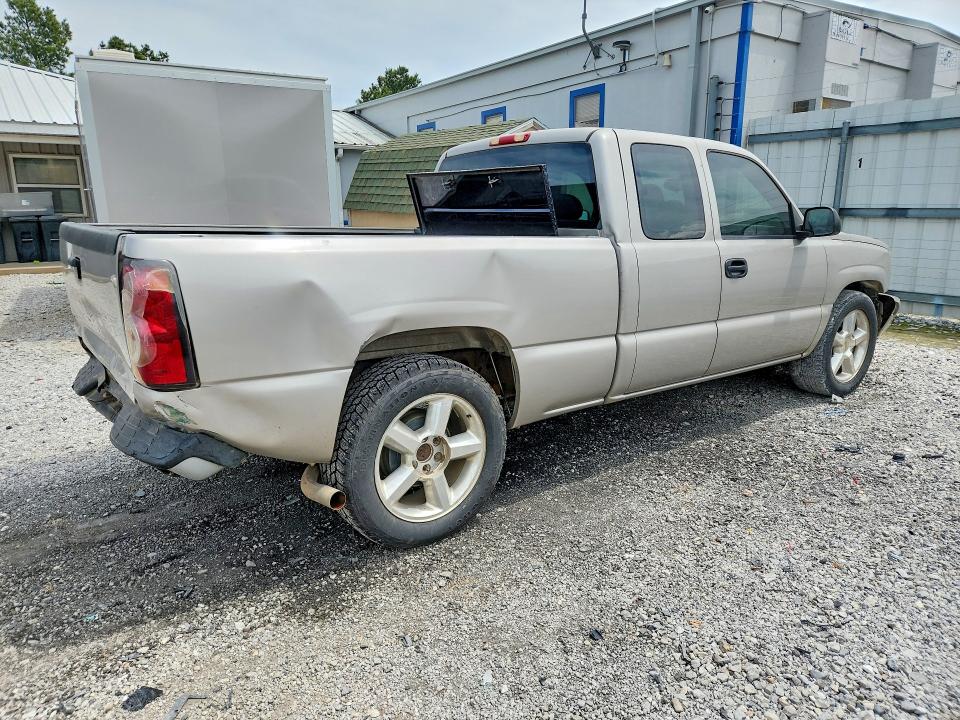 Продажа на аукционе авто 2006 Chevrolet Silverado, vin: 1GCEC19XX6Z299827, номер лота: 52215006