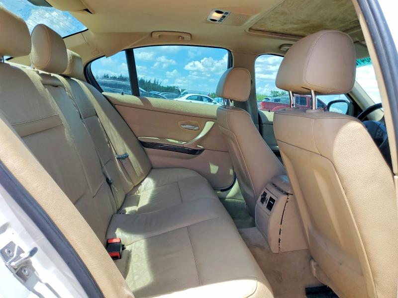 2011 Bmw 328 მანქანა იყიდება აუქციონზე, vin: WBAPH7G54BNM58144, აუქციონის ნომერი: 53404186