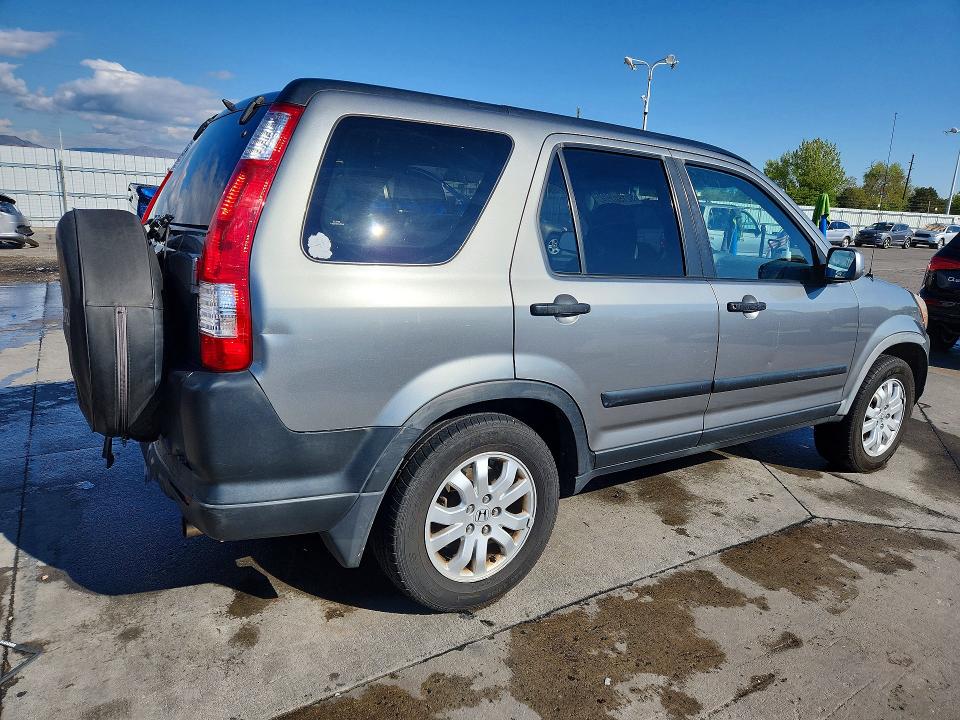52150726 :رقم المزاد ، JHLRD78886C030467 vin ، 2006 Honda Cr-v مزاد بيع