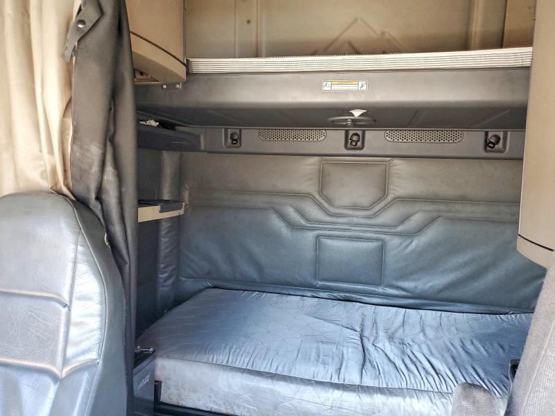 51918986 :رقم المزاد ، 3AKJGLDR2HSHW0628 vin ، 2017 Freightliner Cascadia 125 مزاد بيع