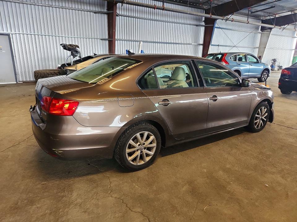 52422916 :رقم المزاد ، 3VWDZ7AJ3BM349142 vin ، 2011 Volkswagen Jetta مزاد بيع