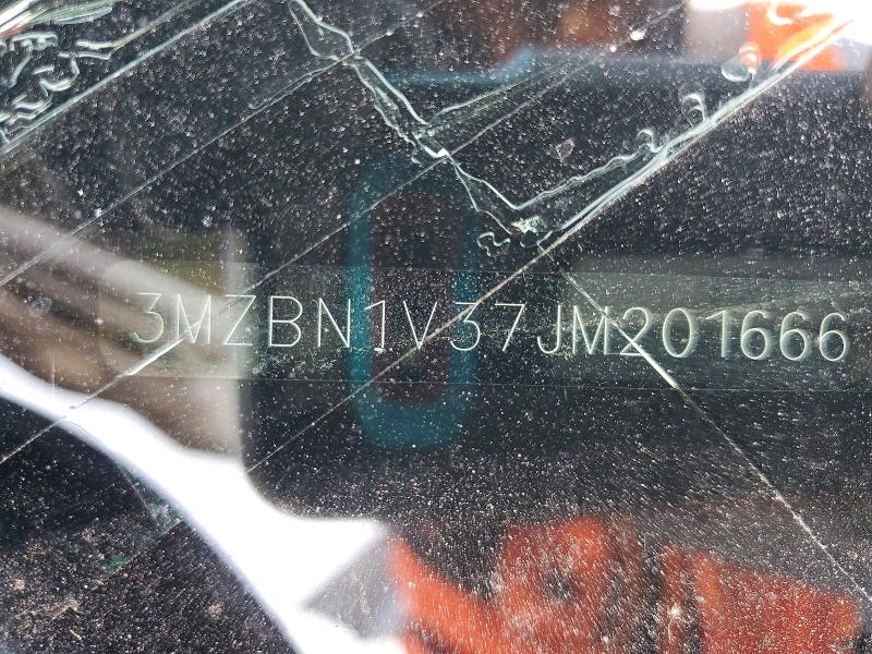 Продаж на аукціоні авто 2018 Mazda 3, vin: 3MZBN1V37JM201666, номер лоту: 52880176