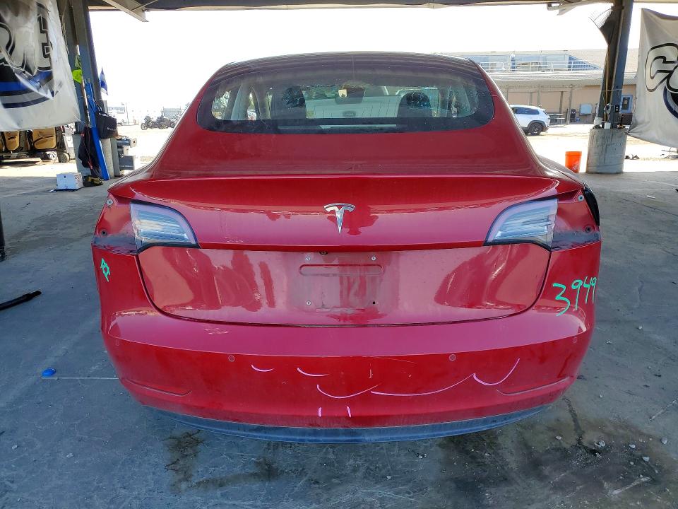 2018 Tesla Model 3 მანქანა იყიდება აუქციონზე, vin: 5YJ3E1EAXJF028980, აუქციონის ნომერი: 53224106