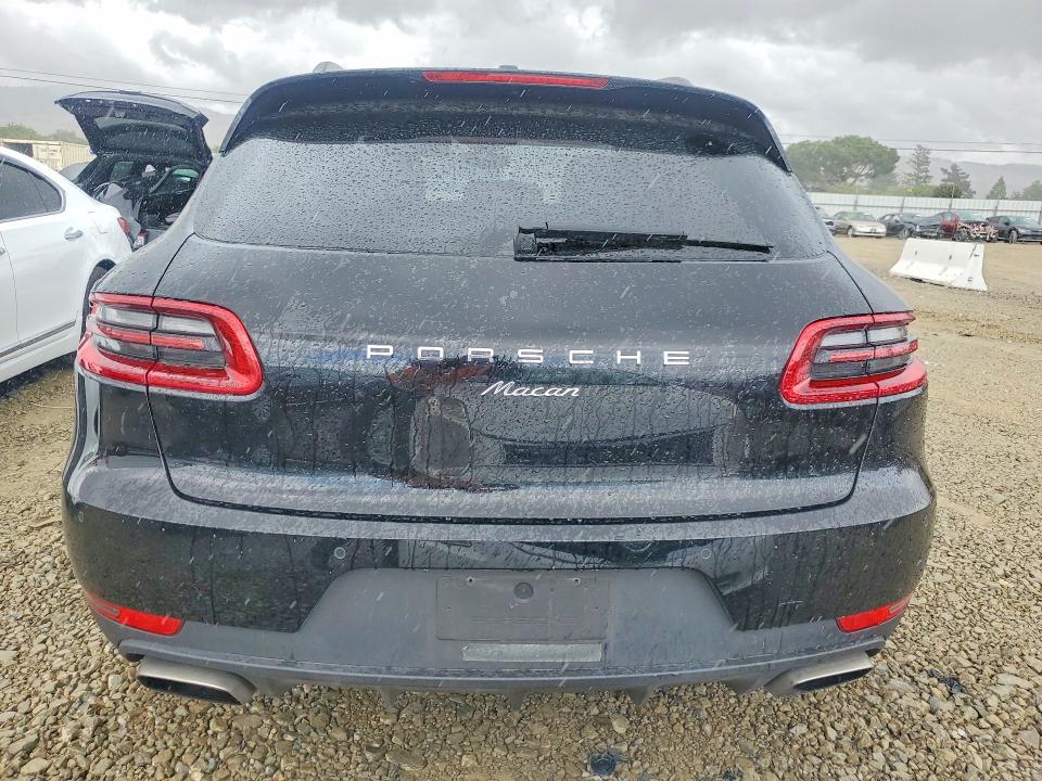 55406766 :رقم المزاد ، WP1AA2A56HLB08039 vin ، 2017 Porsche Macan مزاد بيع