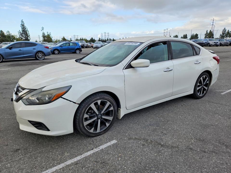 55014296 :رقم المزاد ، 1N4AL3AP8JC116660 vin ، 2018 Nissan Altima مزاد بيع