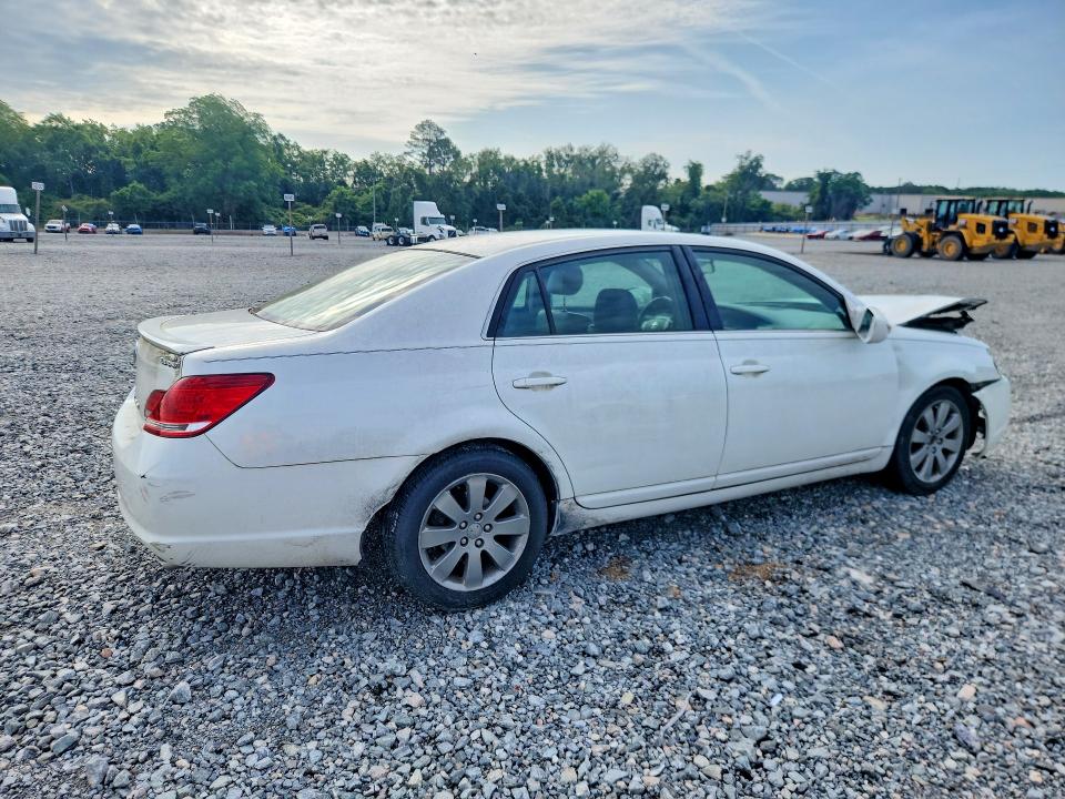 52917326 :رقم المزاد ، 4T1BK36B45U032524 vin ، 2005 Toyota Avalon مزاد بيع