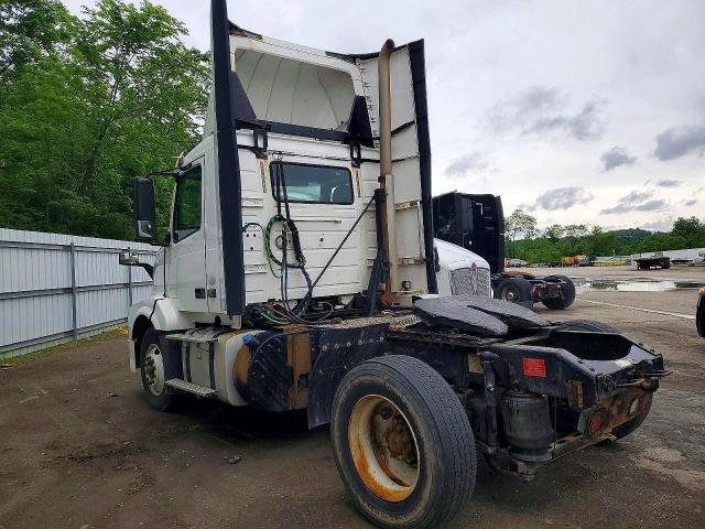 Продаж на аукціоні авто 2018 Volvo Vnl, vin: 4V4N39TG6JN892595, номер лоту: 53846816