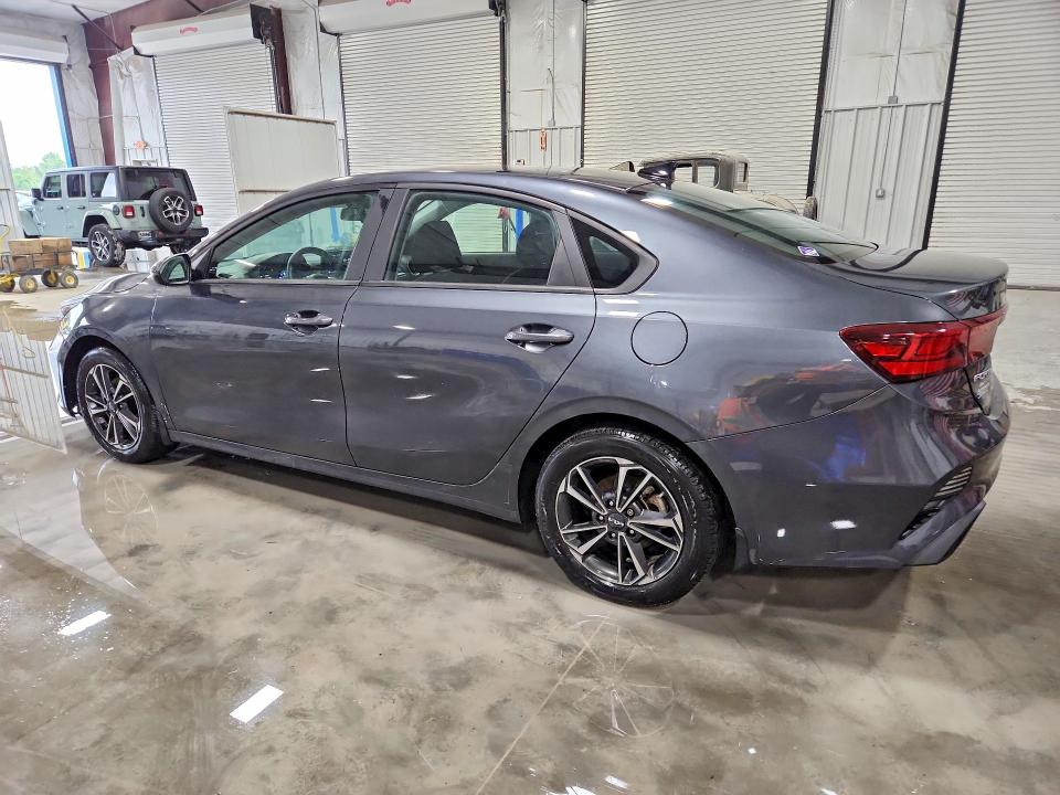 Продажа на аукционе авто 2023 Kia Forte, vin: 3KPF24AD1PE688105, номер лота: 52171896