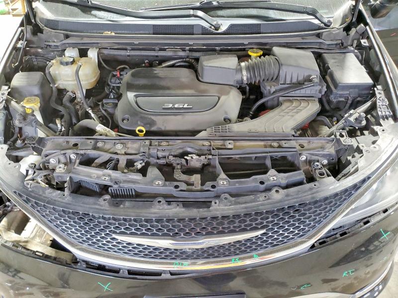 52702296 :رقم المزاد ، 2C4RC1EG3HR534251 vin ، 2017 Chrysler Pacifica مزاد بيع