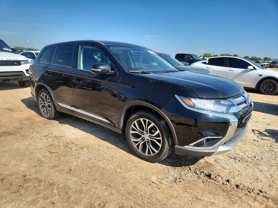 Продаж на аукціоні авто 2017 Mitsubishi Outlander, vin: JA4AD3A37HZ064346, номер лоту: 53102086
