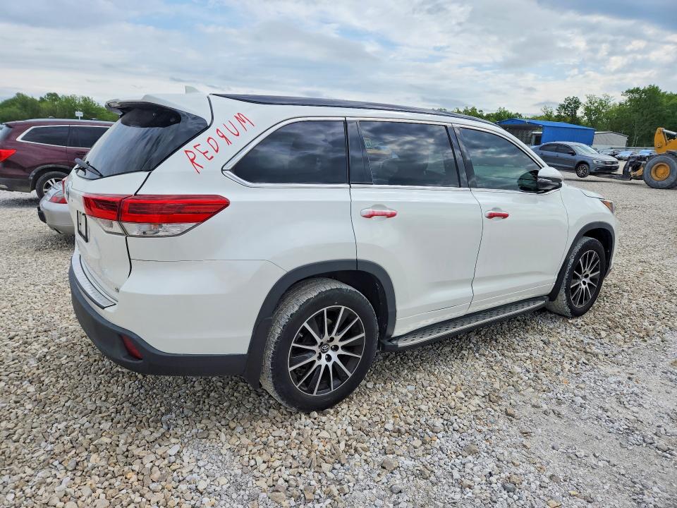 49440846 :رقم المزاد ، 5TDKZRFH6HS516999 vin ، 2017 Toyota Highlander مزاد بيع
