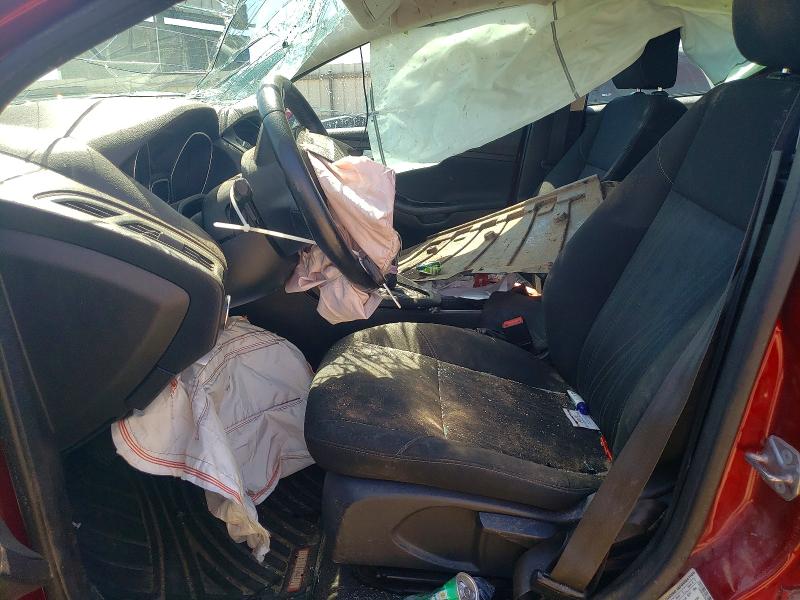 53000096 :رقم المزاد ، 1FADP3F29FL280327 vin ، 2015 Ford Focus مزاد بيع
