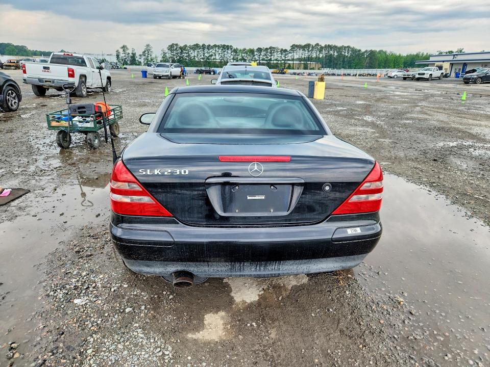 1998 Mercedes-benz Slk მანქანა იყიდება აუქციონზე, vin: WDBKK47F6WF074113, აუქციონის ნომერი: 53024786