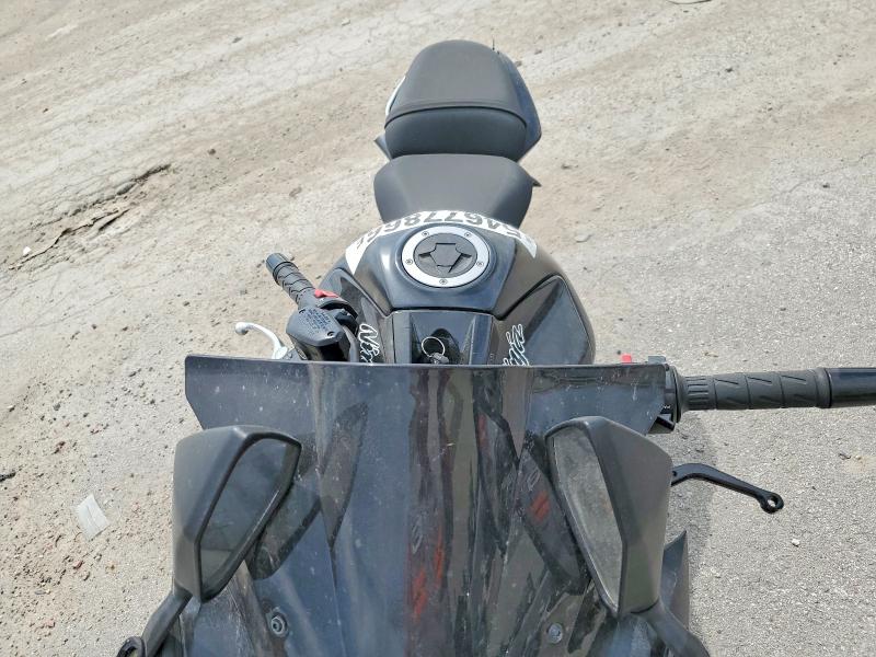 54677866 :رقم المزاد ، JKAEXEF16DDA03933 vin ، 2013 Kawasaki Ex650 مزاد بيع