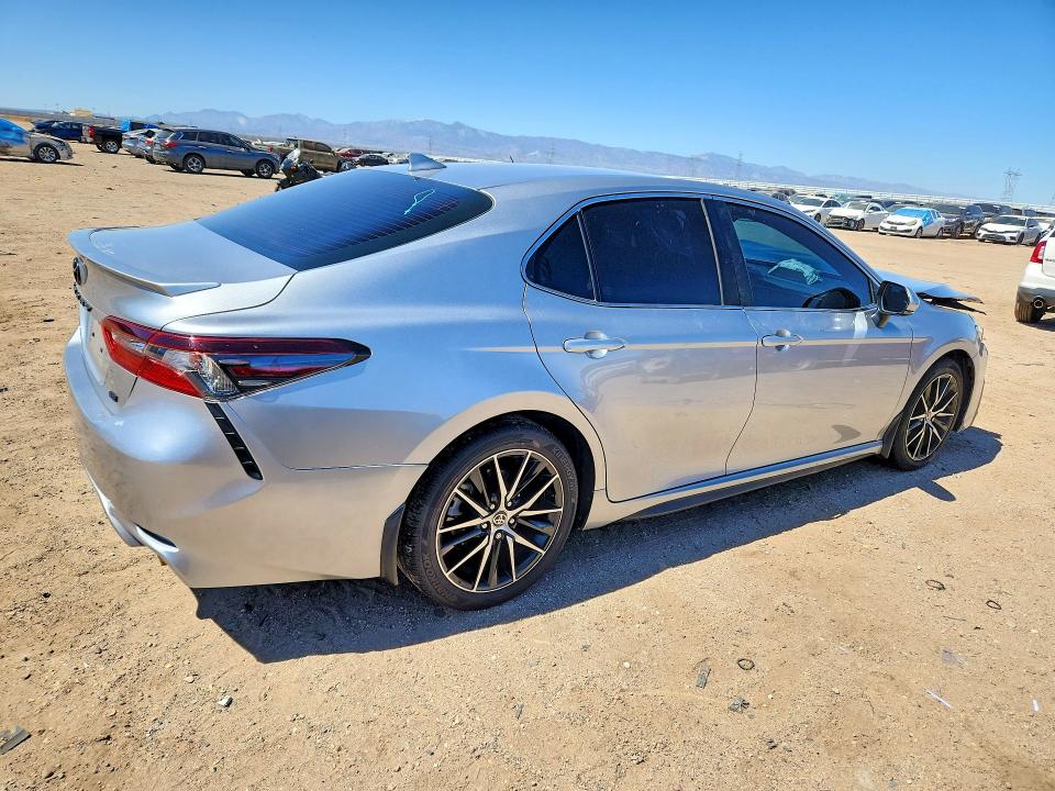 2021 Toyota Camry მანქანა იყიდება აუქციონზე, vin: 4T1T11AK3MU579706, აუქციონის ნომერი: 54023976