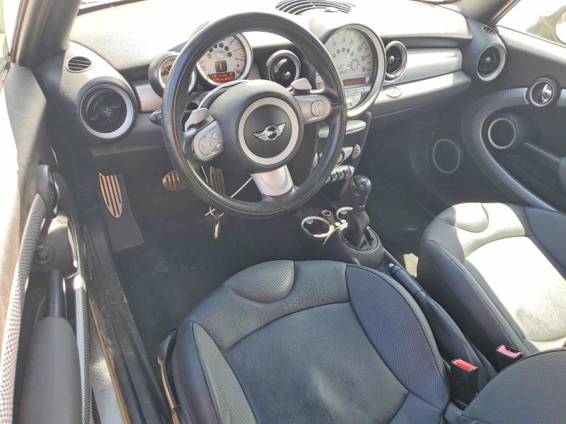 2010 Mini Cooper მანქანა იყიდება აუქციონზე, vin: WMWMS3C57ATZ85494, აუქციონის ნომერი: 55326836