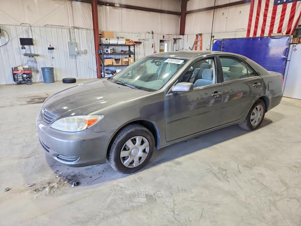 Auction sale of the 2002 Toyota Camry, vin: JTDBE32K820054305, lot number: 52897086